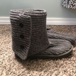 UGG cable knit boots Sz 7